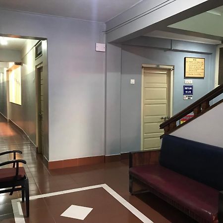 בלגאום Hotel Satkar Cafeteria מראה חיצוני תמונה