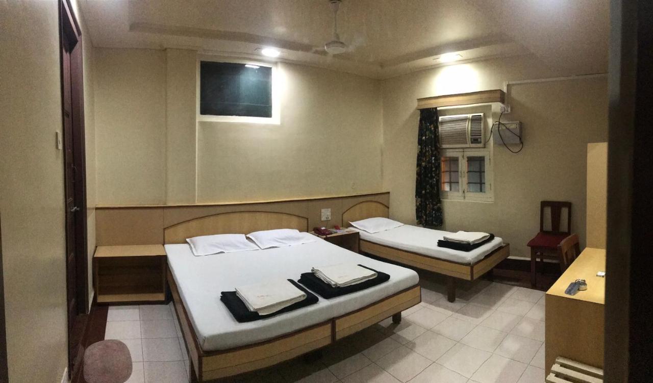 בלגאום Hotel Satkar Cafeteria מראה חיצוני תמונה