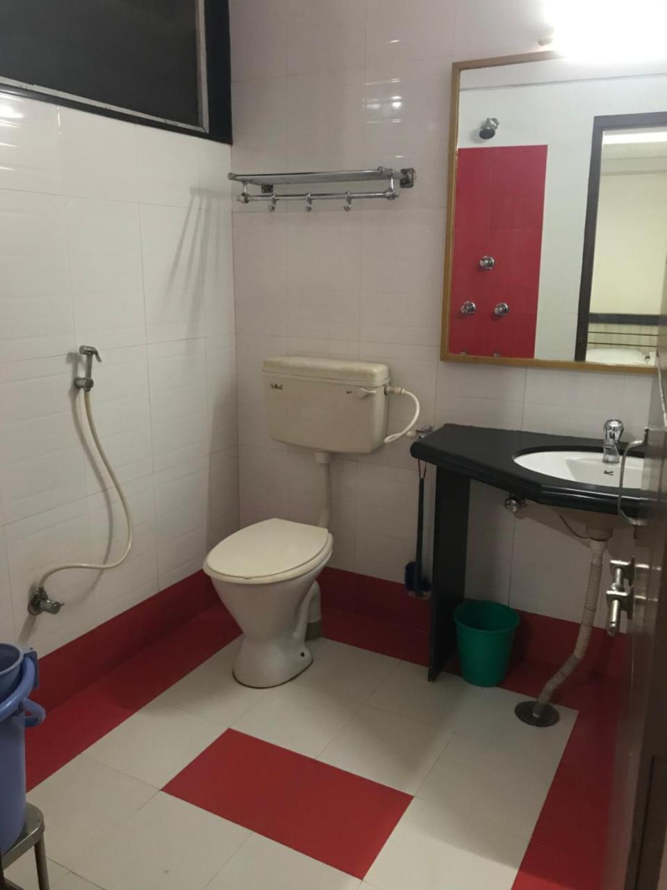 בלגאום Hotel Satkar Cafeteria מראה חיצוני תמונה